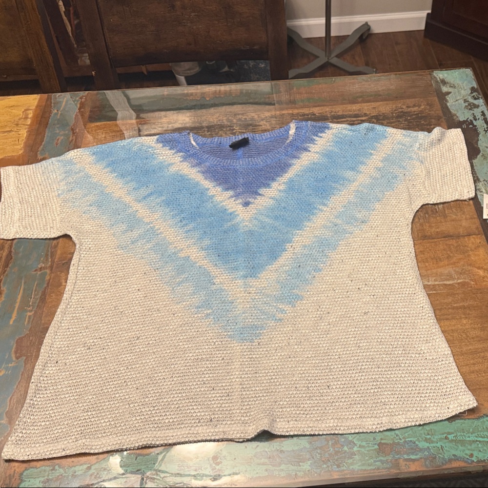 Wallpapher Blue and Cream Chevron Sweater